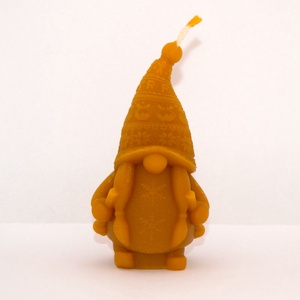 Mila manó méhviasz gyertya, Karácsony, Karácsonyi lakásdekoráció, Karácsonyi manók, figurák, Gyertya-, mécseskészítés, MESKA