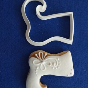Csizma sütemény kiszúró forma 10 cm - otthon & életmód - konyhafelszerelés, tálalás - sütés, főzés - sütikiszúró - Meska.hu