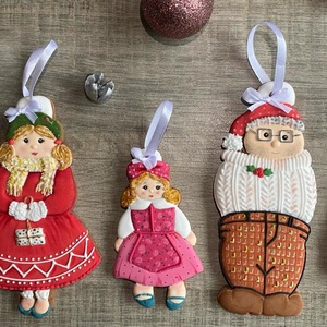 Egyedi karácsonyfadiszek mézeskalácsból, Karácsony, Karácsonyi lakásdekoráció, Karácsonyfadíszek, Festett tárgyak, Mézeskalácssütés, MESKA
