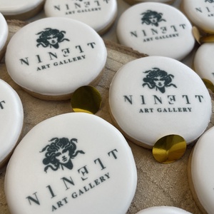 Egyedi logóval ellátott mézeskalács - élelmiszer - édesség - mézeskalács - Meska.hu