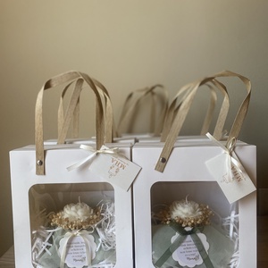 Gyertya virágbox (szójagyertyából) szülőköszöntő/tanúfelkérő és koszorúslányfelkérő - kézműves ajándék - otthon & életmód - gyertya, illat, aroma - gyertya - Meska.hu