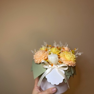 Gyertya virágbox (szójagyertyából) - kézműves ajándék bármilyen alkalomra - otthon & életmód - gyertya, illat, aroma - gyertya - Meska.hu