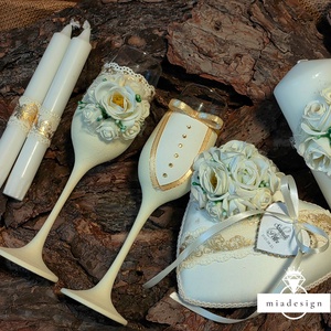 Arany festett esküvői pezsgőspohár szett - esküvő - emlék & ajándék - nászajándék - esküvői pohár, pohárszett - Meska.hu