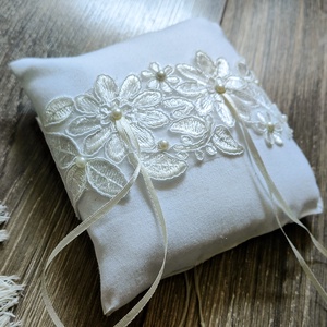 Champagne esküvői gyűrűpárna  - esküvő - kiegészítők - gyűrűtartó & gyűrűpárna - Meska.hu