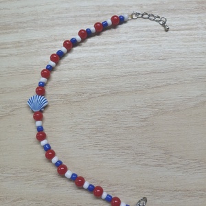 Tengerész hangulatú karkötő kagylós mintával - ékszer - karkötő - gyöngyös karkötő - Meska.hu