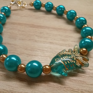 Türkizkék-arany karkötő hal mintával - ékszer - karkötő - gyöngyös karkötő - Meska.hu