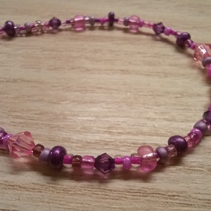 Pink-lila karkötő keleties hangulatban - ékszer - karkötő - gyöngyös karkötő - Meska.hu