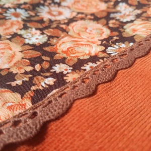 Barna csipkés, virágos neszesszer  - táska & tok - neszesszer - Meska.hu