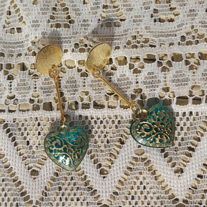 Arany-türkizkék szívecskés fülbevaló  - ékszer - fülbevaló - lógó fülbevaló - Meska.hu