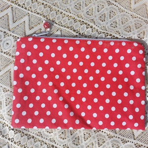 Egyszerű piros pöttyös neszesszer , Táska & Tok, Neszesszer, Varrás, MESKA