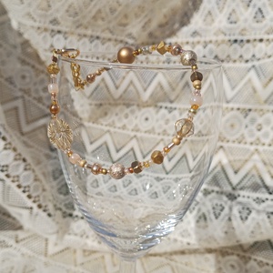 Aranyló karkötő keleties hangulatban - ékszer - karkötő - gyöngyös karkötő - Meska.hu