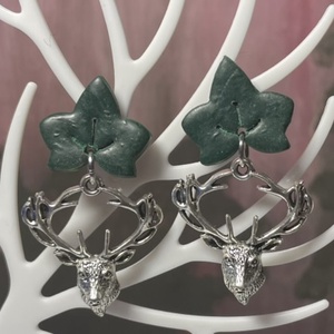 Borostyános szarvas fülbevaló - Meska.hu