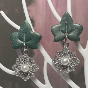 Borostyános charm fülbevaló, Ékszer, Fülbevaló, Lógó fülbevaló, Ékszerkészítés, MESKA