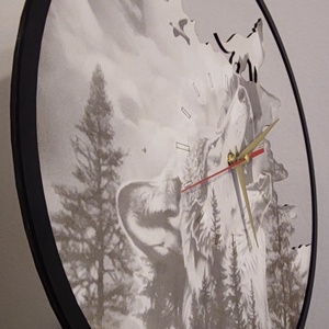 Gravírozott farkasos falióra � 40 cm � egyedi, természet ihlette dekoráció - diy (csináld magad) - egységcsomag - Meska.hu