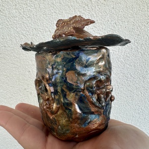 Lombszárny Lak arany és kék akrilfestékkel,gyurmából. LED világítással - otthon & életmód - dekoráció - asztal és polc dekoráció - díszüveg - Meska.hu