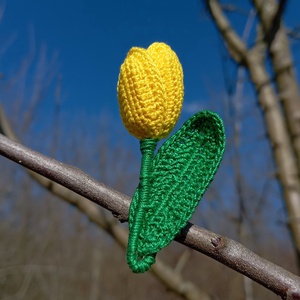 Sárga tulipán kitűző - ékszer - kitűző és bross - kitűző - Meska.hu
