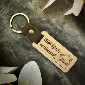 Személyre szabott fa kulcstartó - emlék az első közös otthonról, Táska & Tok, Kulcstartó & Táskadísz, Kulcstartó, Famegmunkálás, Gravírozás, pirográfia, MESKA