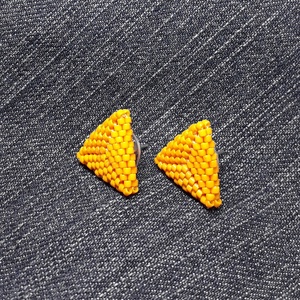 Sárga háromszög medál, fülbevaló  szett - ékszer - ékszerszett - Meska.hu