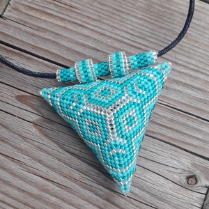 Tenger kék 3D háromszög medál - ékszer - nyaklánc - medálos nyaklánc - Meska.hu
