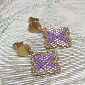 Lóhere gyöngyös fülbevaló, Arany-Lila Miyuki gyöngyből - Meska.hu