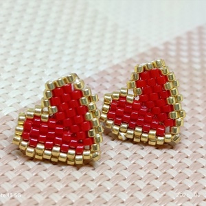 Szív alakú bedugós fülbevalók - ékszer - fülbevaló - pötty fülbevaló - Meska.hu