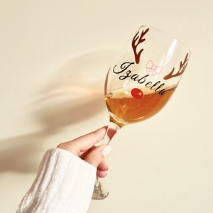 Névre szóló karácsonyi borospohár � két stílusban - otthon & életmód - konyhafelszerelés, tálalás - tálalás - boros poharak, szettek - Meska.hu