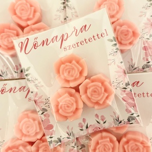 Rózsa formájú illatviasz Nőnapra - Meska.hu