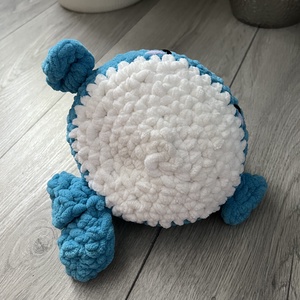 Új Egyedi 1db Kék/fehér horgolt zsenília blna - játék & sport - plüssállat & játékfigura - más figura - Meska.hu