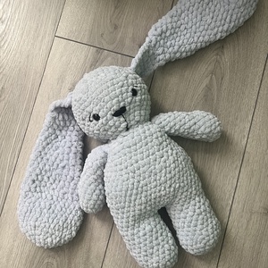 Új egyedi 1db horgolt nagy fülű nyuszi plüss, Játék & Sport, Plüssállat & Játékfigura, Nyuszi, Horgolás, MESKA