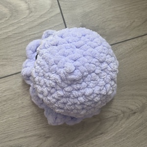 Új 1db egyedi horgolt lila medúza - játék & sport - plüssállat & játékfigura - más figura - Meska.hu
