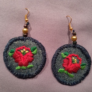 Fülbevaló kalocsai, Ékszer, Fülbevaló, Lógó fülbevaló, Hímzés, Varrás, MESKA