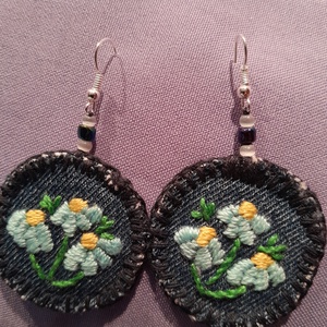 Fülbevaló kék kalocsai, Ékszer, Fülbevaló, Lógó fülbevaló, Hímzés, Varrás, MESKA