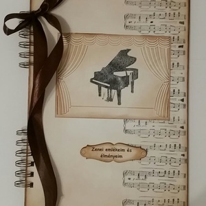 Zongorajáték - zenekedvelőknek , zenetanároknak - album (napló) - zongoraverseny - zeneiskolás - egyedi ajándék - emlék , Otthon & Lakás, Papír írószer, Album & Fotóalbum, Papírművészet, MESKA