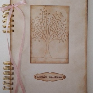 Családi emlékkönyv - emlékmegőrző album - emlék a jövőnek - múlt emlékei-jelen pillanatai-jövő tervei - családi ünnepek , Otthon & Életmód, Papír írószer, Album & Fotóalbum, Papírművészet, MESKA