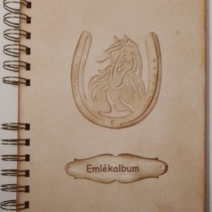 Szívemet adom neked - szeretetet küldök - szív - kéz - egyedi ajándékötlet - emlékmegőrző album - élményírás, örök emlék - otthon & életmód - papír, írószer - album & fotóalbum - Meska.hu