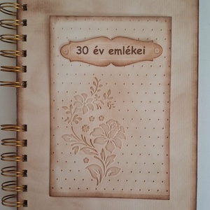 Új minta - emlékmergőrző album - emlékírás - élménybeszámoló - tervek, célok  jegyzetek-jókívánságok - töikfaragás  - otthon & életmód - papír, írószer - album & fotóalbum - Meska.hu