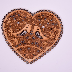 Gravírozott ajtódísz szív alakú, Otthon & Életmód, Dekoráció, Ajtó- és ablak dekoráció, Ajtódísz & Kopogtató, Gravírozás, pirográfia, MESKA
