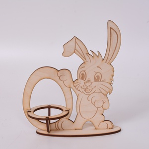 Gravírozott húsvéti nyuszis tojástartó - ünnepi díszek, dekorációk - húsvéti díszek és dekorációk - húsvéti asztaldíszek - Meska.hu