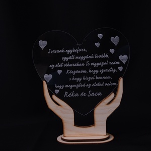 Gravírozott szülőköszöntő plexi szív, Esküvő, Emlék & Ajándék, Szülőköszöntő ajándék, Gravírozás, pirográfia, MESKA
