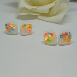 Kis szirom bedugós fülbevaló  - Meska.hu