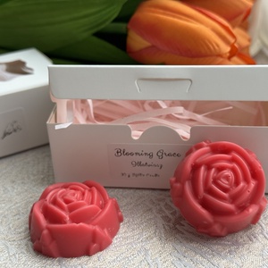 Blooming Grace kézműves illatviasz - díszdobozban, Otthon & Életmód, Gyertya, illat, aroma, Illatviasz, Gyertya-, mécseskészítés, MESKA