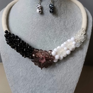 Black and white, Ékszer, Ékszerszett, Gyöngyfűzés, gyöngyhímzés, MESKA