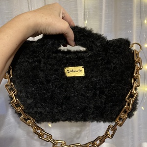 Horgolt szőrmés táska - táska & tok - kézitáska & válltáska - alkalmi táska - Meska.hu