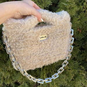 Szőrmés táska - táska & tok - kézitáska & válltáska - belső rendező - Meska.hu