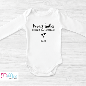 Névre szóló - baba érkezik hamarosan bejelentő body, feliratos baba body, Ruha & Divat, Babaruha & Gyerekruha, Body, Decoupage, transzfer és szalvétatechnika, MESKA