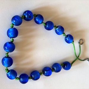 Ragyogó kék üveg gyöngysor nyakék - ékszer - nyaklánc - gyöngyös nyaklánc - Meska.hu