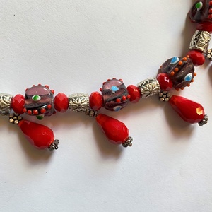 Barnapiros üveggyöngyös nyakék - ékszer - nyaklánc - gyöngyös nyaklánc - Meska.hu