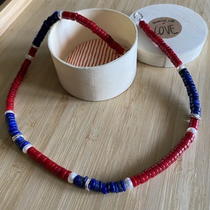 Heishi korall, lapis lazuli és tenyésztett gyöngyös nyakék, Ékszer, Nyaklánc, Medál nélküli nyaklánc, Ékszerkészítés, MESKA