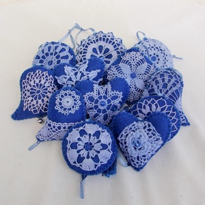 Királykék karácsonyfa filc dísz  garnitúra - Meska.hu