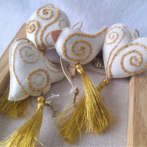 Arany karácsonyi bojt díszek. - karácsony - karácsonyi lakásdekoráció - karácsonyfadíszek - Meska.hu